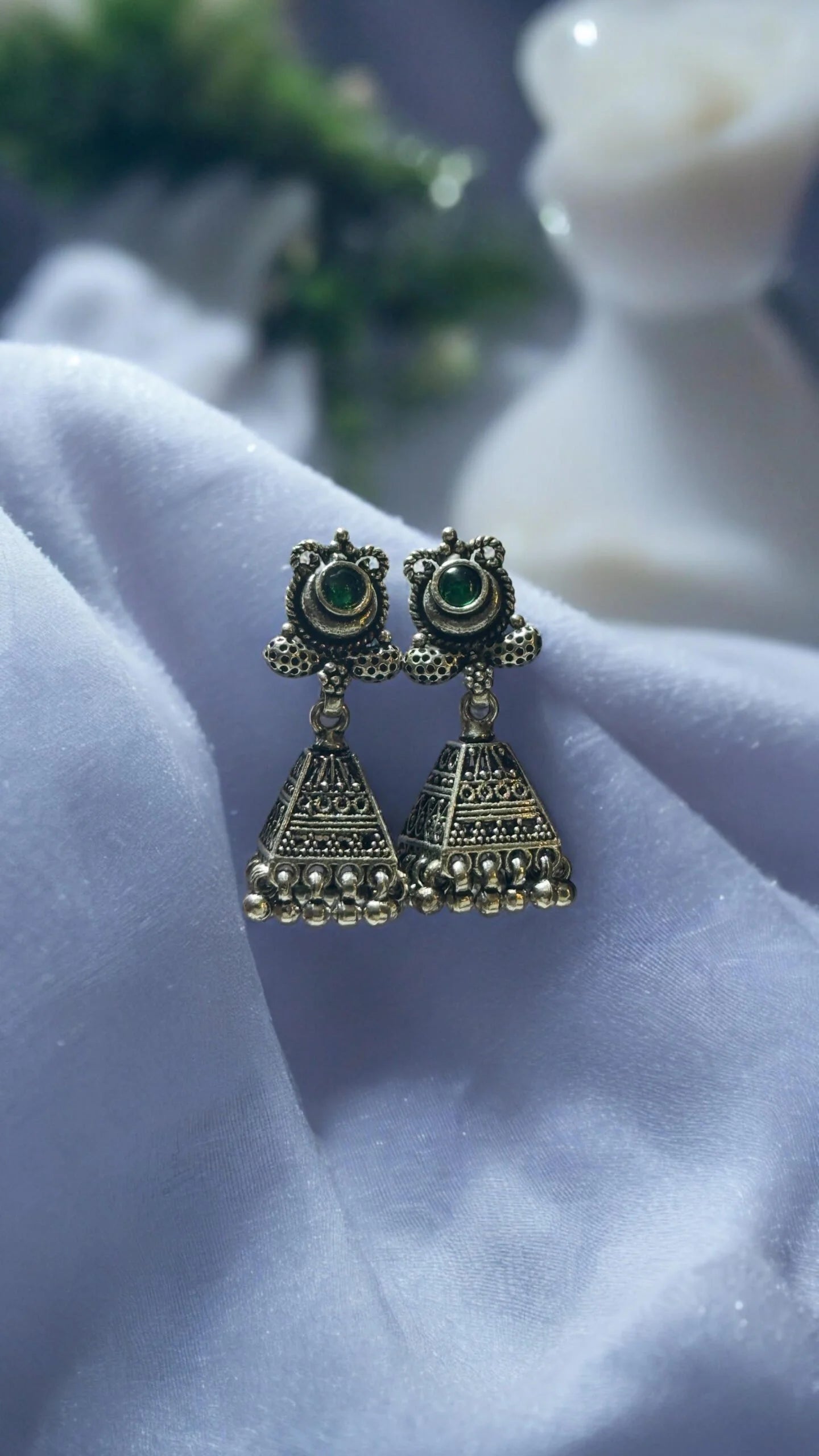 Enhancing Your Elegance: The Perfect Saree Jewellery Set